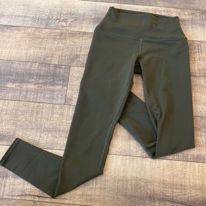 Alo airbrush legging